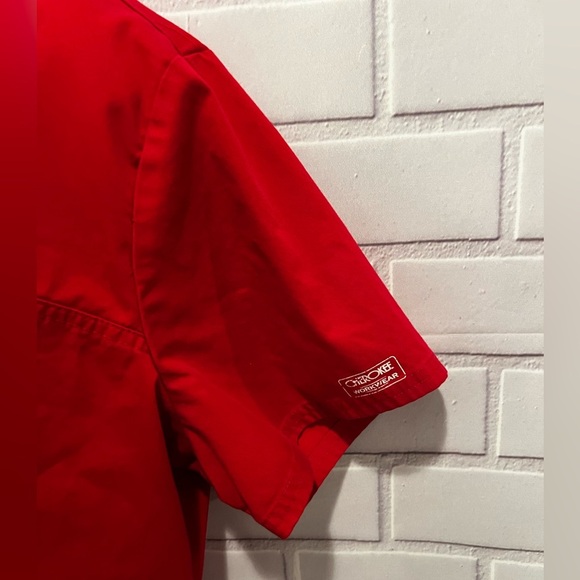 CHEROKEE workwear women red v-neck scrubs top/size M - Picture 5 of 6